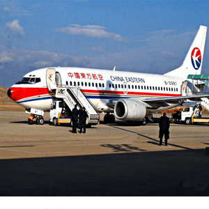 莫高空运公司航空快运业稳步发展的原因是什么？